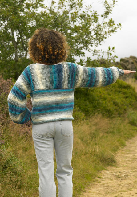 Ladies knitted Long Sweater in Cloudy Skies shade AC01 